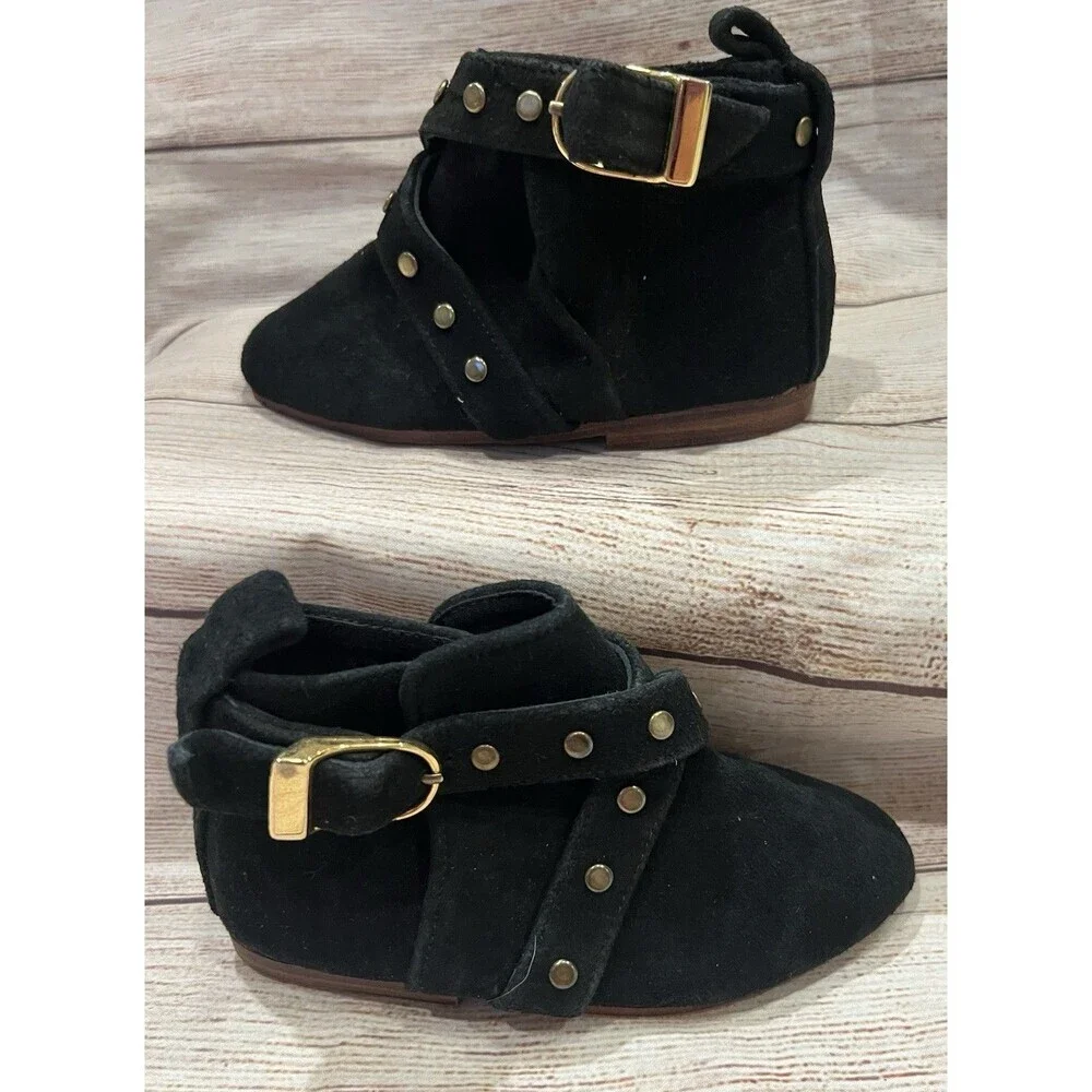 Coastal projections little girls Suede studied boots size 6